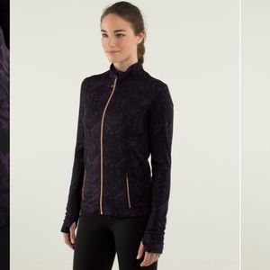 Lululemon Forme Jacket II Purple Black Zinfandel